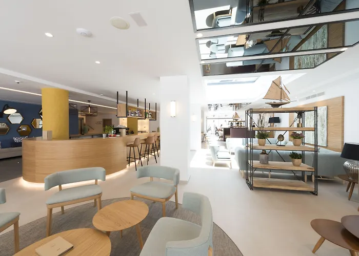 Отель Kyrat Amarac