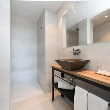 Kyrat Amarac Cala Millor (Mallorca)