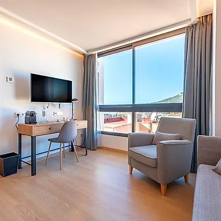 Kyrat Amarac Otel